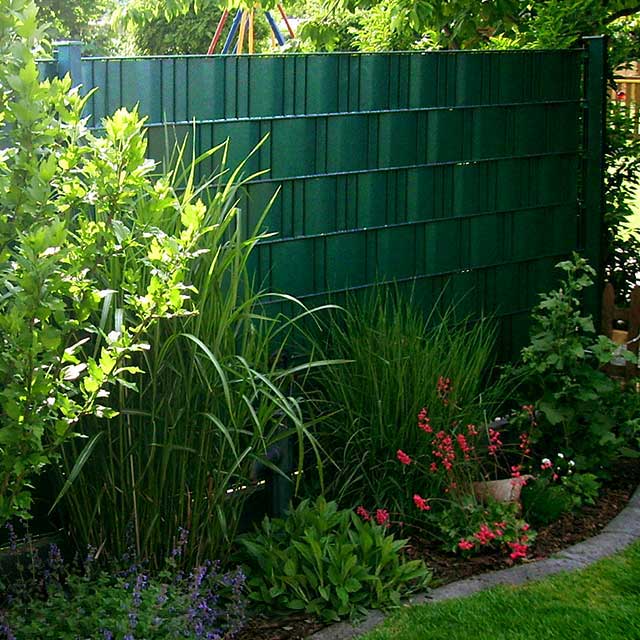 PVC  M-tec Profi -line ®  Sichtschutzstreifen moosgrün