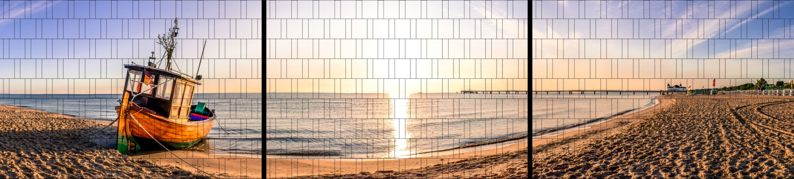 Boot am Strand - XXL Panorama Zaundruck Poster